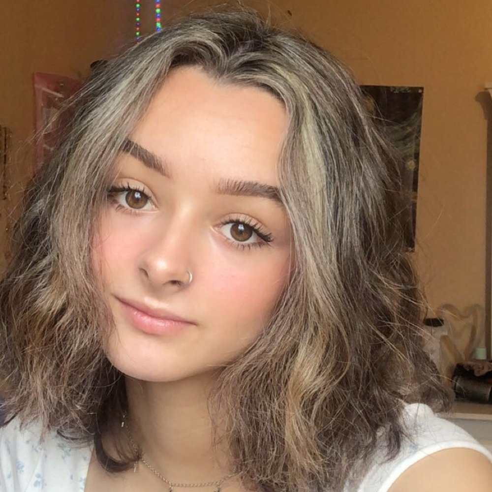 Meet your Posher, Elyce